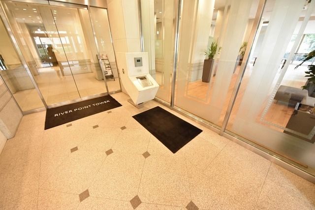 エントランス　エントランス