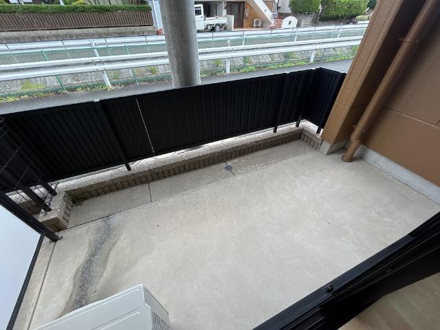 バルコニー　専用庭