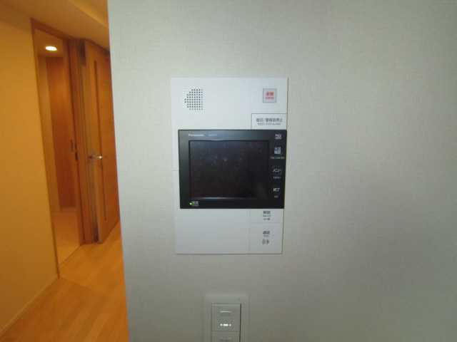 セキュリティ　写真は同マンションの違うお部屋のものです