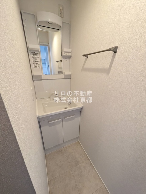 洗面設備　独立洗面台なら落ち着いて身支度ができます☆