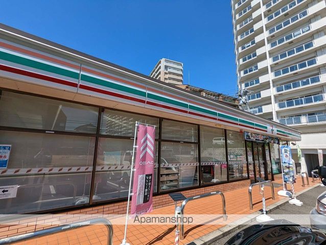 コンビニ　セブン－イレブン広島皆賀３丁目店（コンビニ）まで612m