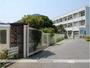 小学校　小牧市立　一色小学校（小学校）まで290m