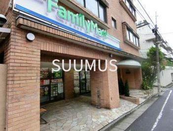 コンビニ　ファミリーマート 上原三丁目店（コンビニ）まで1896m