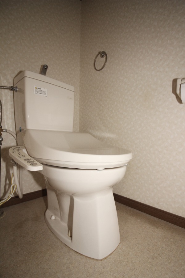 トイレ　トイレ温水洗浄便座