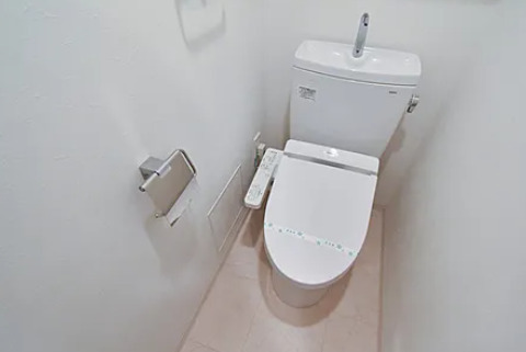 トイレ　※別部屋の参考写真です。