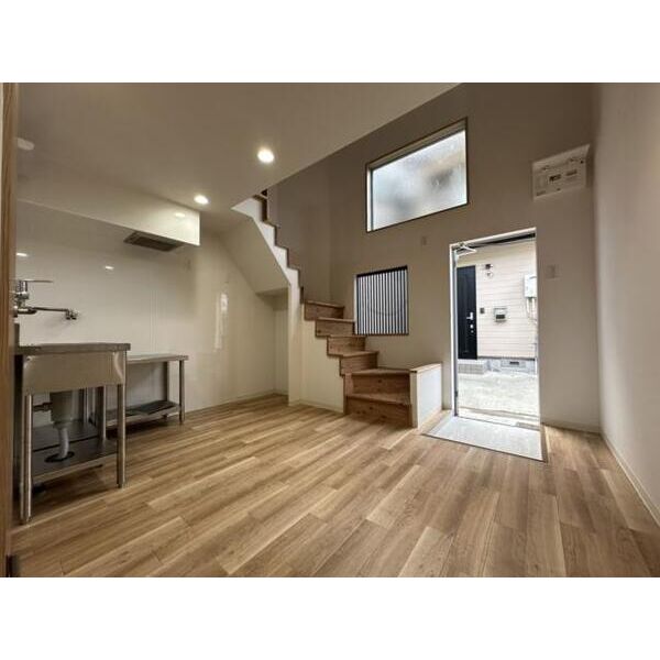居室・リビング　エアコン付きで初期費用を抑えたい方にもおすすめです。