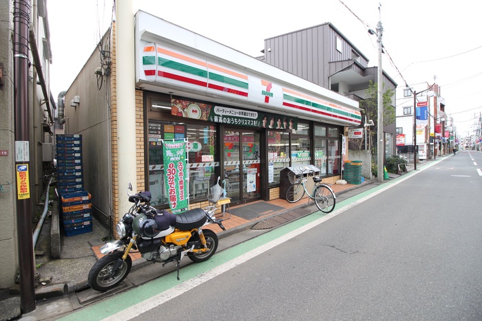 コンビニ　セブンイレブン杉並日大二高店（コンビニ）まで89m