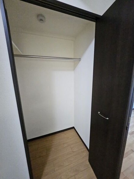収納　室内写真は別部屋の写真です。