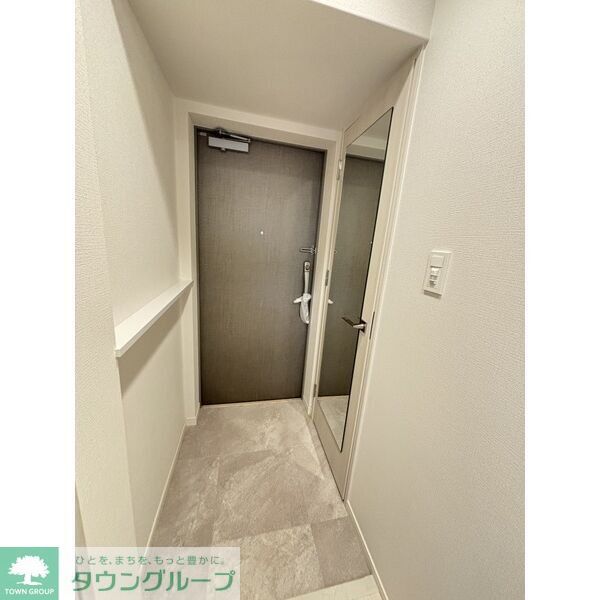 スプランディッド大阪EASTの玄関写真