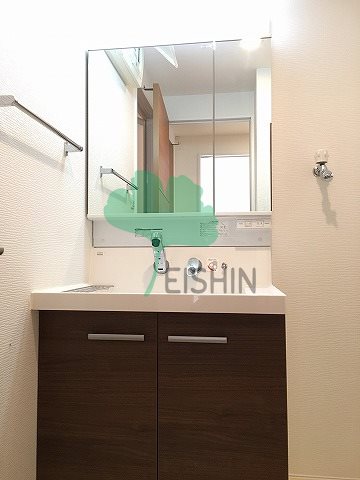 洗面設備　シンプルで使いやすい洗面台です！