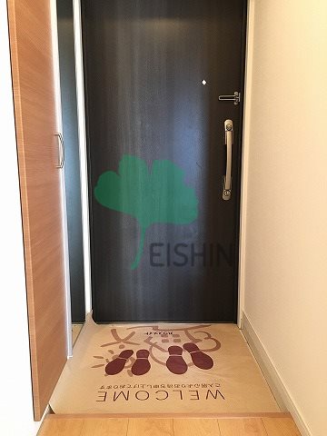 玄関　下駄箱もしっかりついてます！