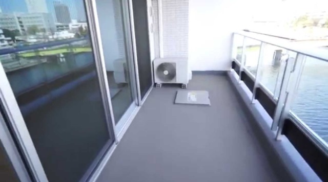 バルコニー