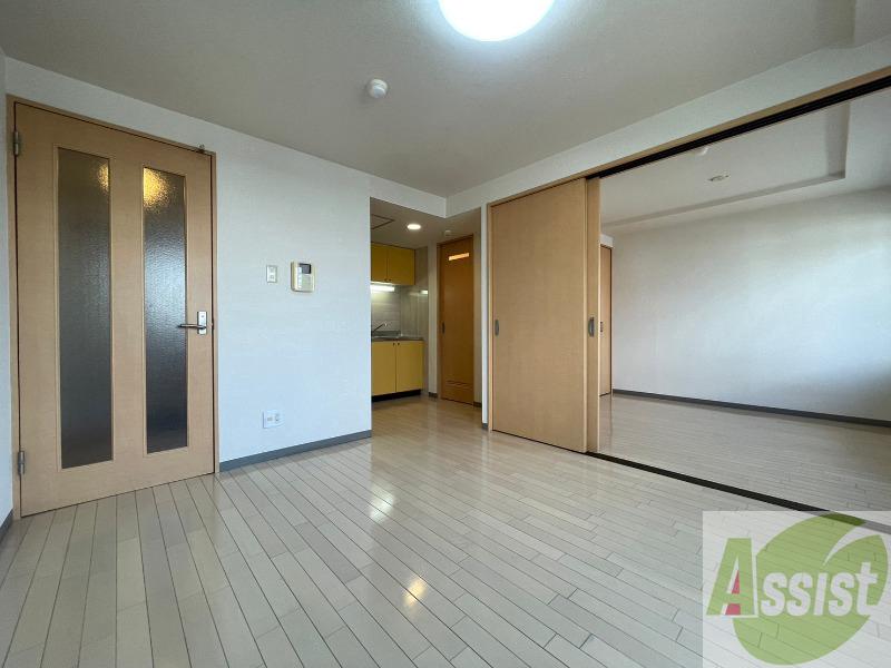 居室・リビング　広くてキレイなお部屋が広がっていて、充実した生活が送れそう。