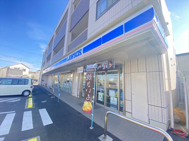 コンビニ　ローソンさいたま高木店（コンビニ）まで763m