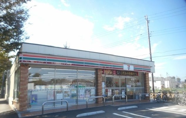コンビニ　セブンイレブン（コンビニ）まで100m