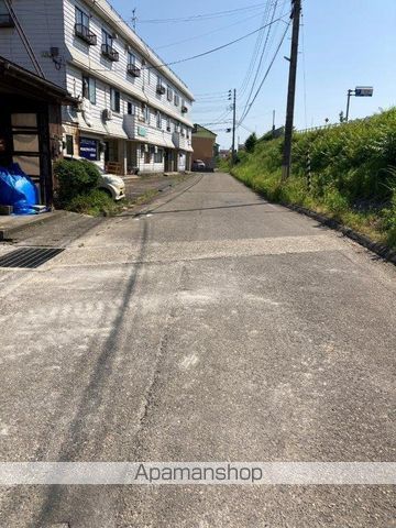 その他　前面道路（その他）まで0m