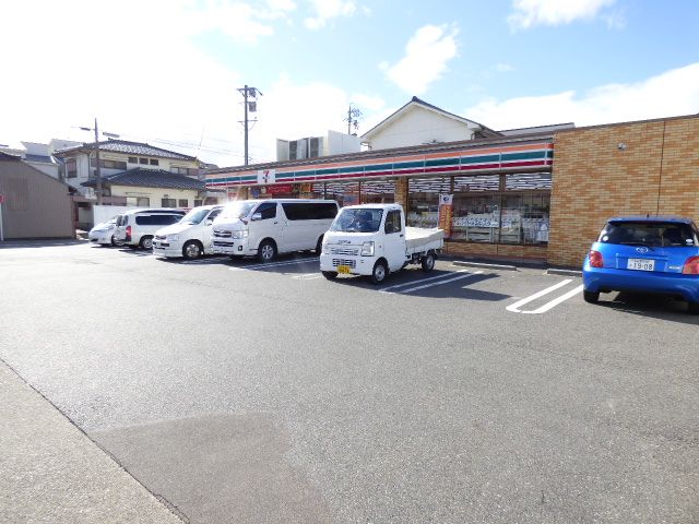 コンビニ　セブンイレブン（コンビニ）まで420m