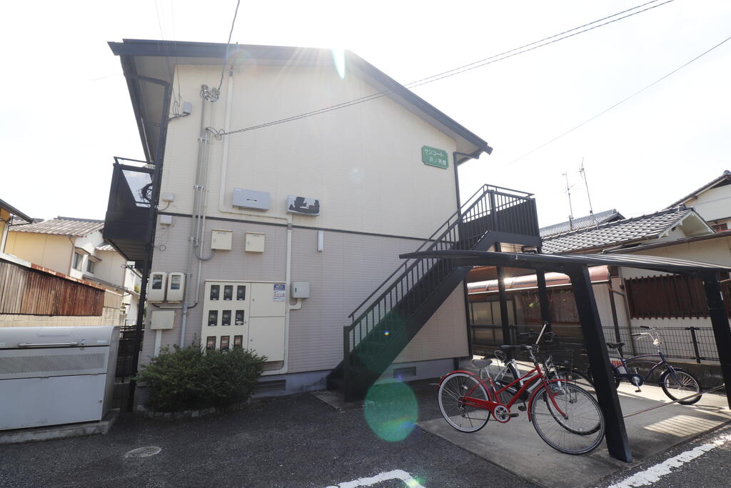 建物外観　浜ノ茶屋の1K物件♪