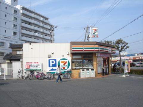 コンビニ　セブンイレブン倉敷浜町二丁目店（コンビニ）まで584m