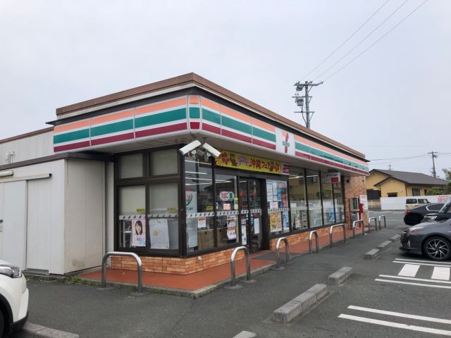 コンビニ　セブンイレブン（コンビニ）まで160m