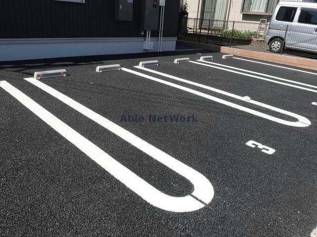 駐車場　駐車場