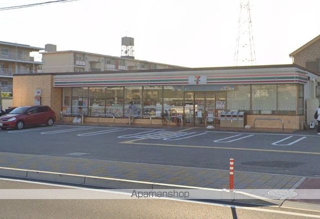 コンビニ　セブンイレブン（コンビニ）まで454m
