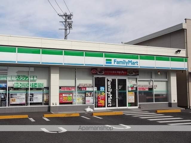 コンビニ　ファミリーマート　　松本沢村店（コンビニ）まで500m