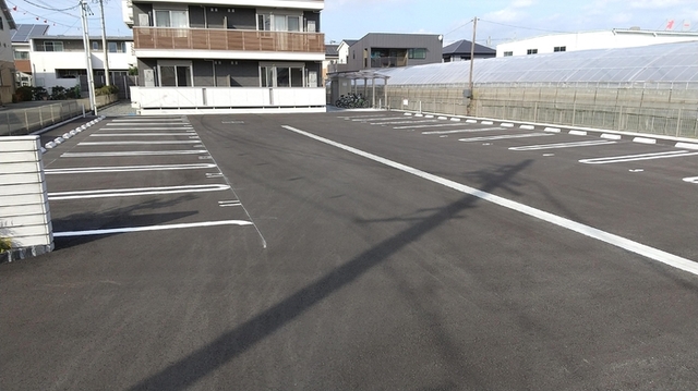 駐車場　駐車場