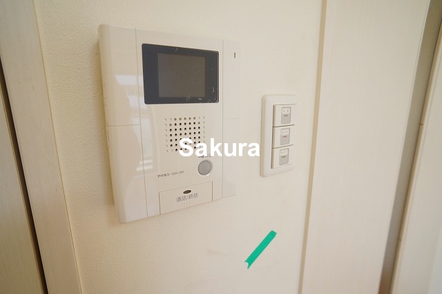 セキュリティ　安心のモニター付きインターホン♪