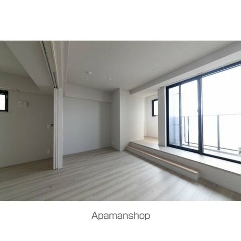 プラウドフラット西早稲田の居間写真