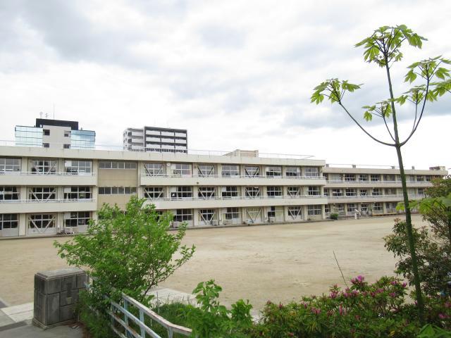 小学校　郡山市立赤木小学校（小学校）まで983m