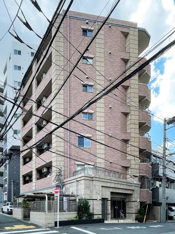 建物外観　落ち着いた雰囲気の外観です