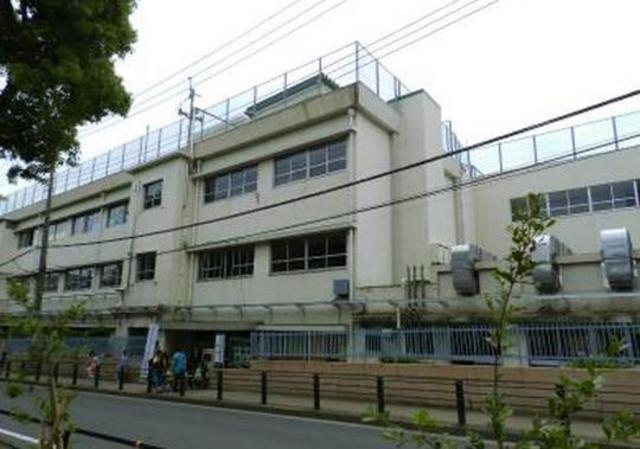 小学校　品川区立戸越小学校（小学校）まで606m