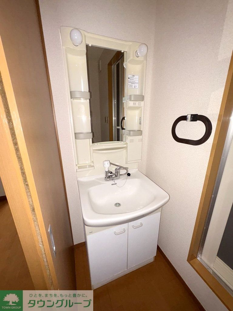 洗面設備　同物件別部屋写真