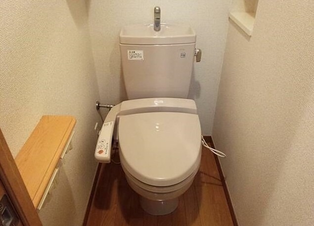 トイレ　※同仕様写真含む