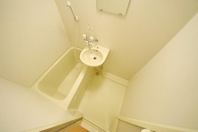 バス・シャワールーム　もちろんトイレ別バスルーム