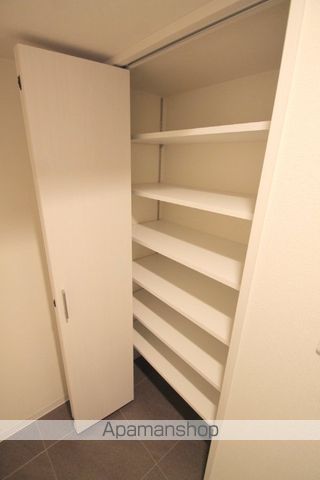 ラクラス堺筋本町の玄関写真
