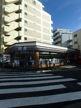 コンビニ　セブンイレブン川崎貝塚2丁目店（コンビニ）まで104m