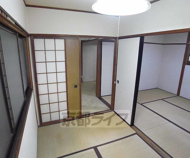 居室・リビング　お部屋です