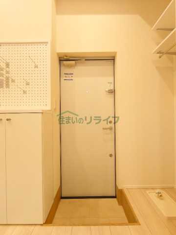 玄関　リライフ下北沢店