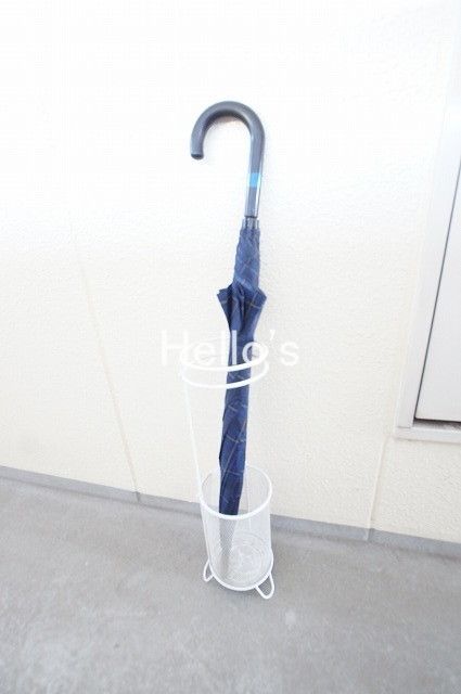 その他共有部分　～各部屋の前に傘立て付き～