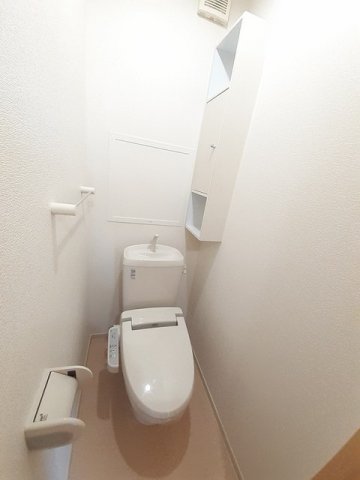 トイレ　清潔感のあるトイレです