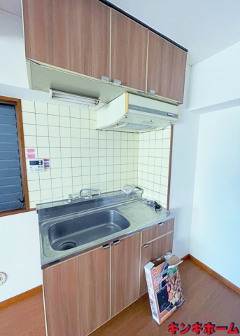 キッチン　写真は別のお部屋のものでございます