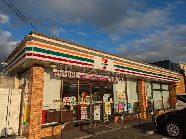 コンビニ　セブン-イレブン知立鳥居一丁目店（コンビニ）まで641m