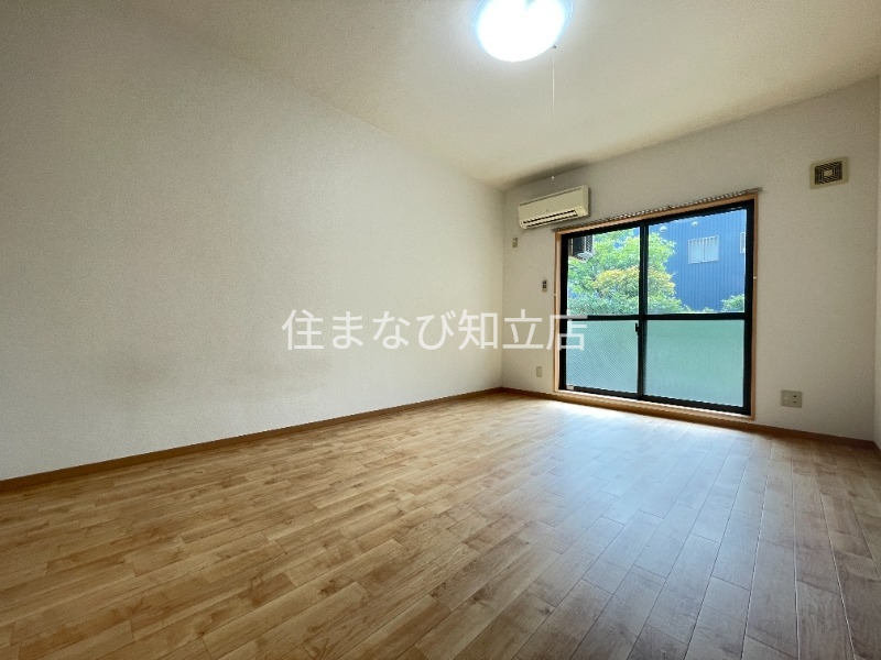 サンシアルザ長田の居間写真