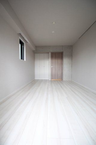 その他　HY s　reve(ハイズレーヴ)　　荒川区西日暮里1