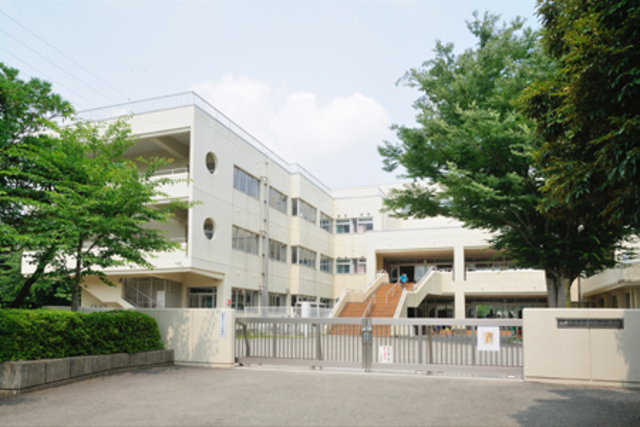 小学校　海老名市立今泉小学校（小学校）まで609m