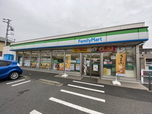 コンビニ　ファミリーマート 千葉南町三丁目店（コンビニ）まで617m