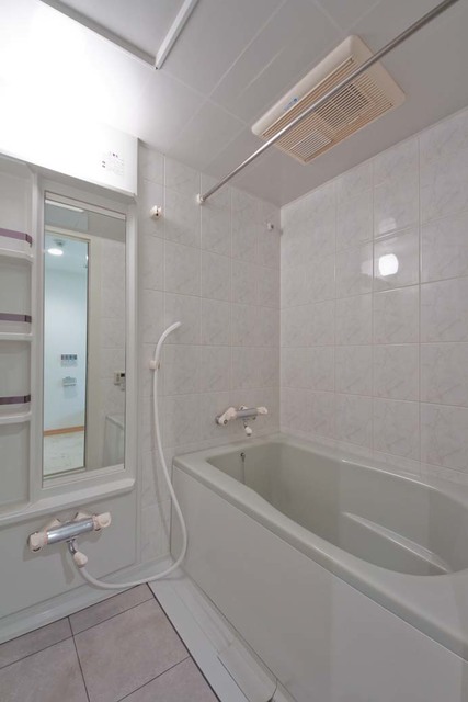 バス・シャワールーム　※写真は同タイプ住戸です。