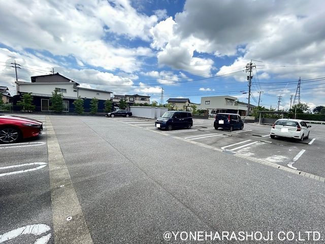 駐車場　融雪駐車場
